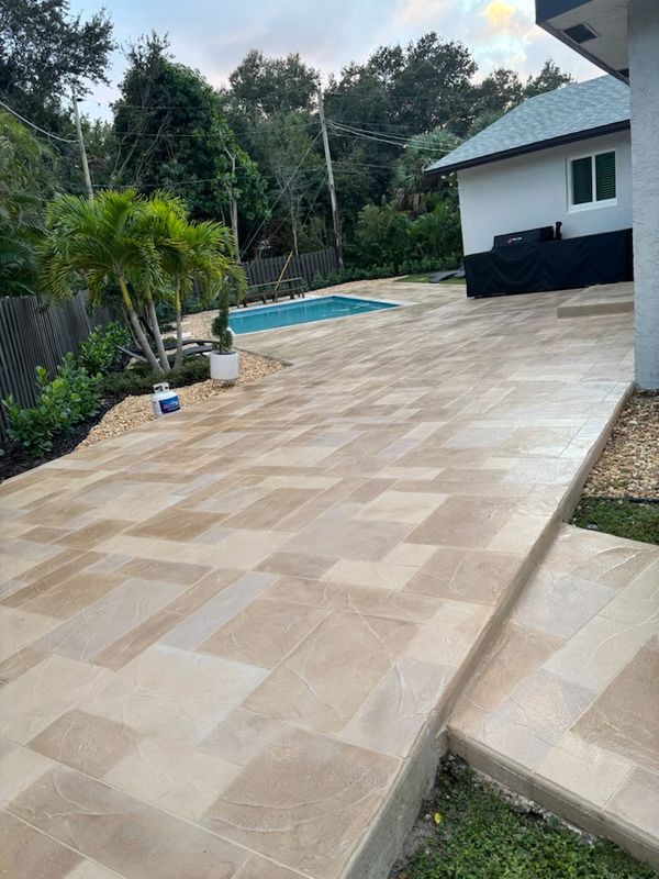 Pool Deck/ Patio