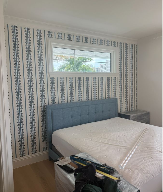 Wallpaper Removal & Installation