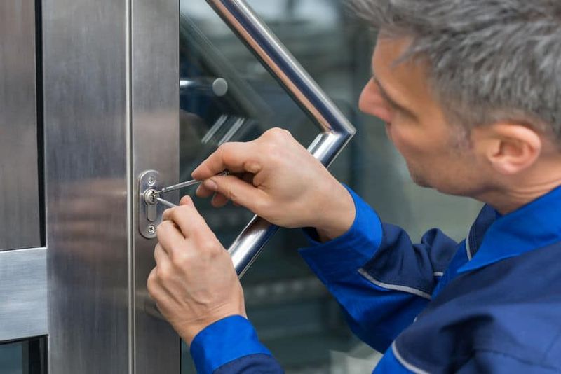 Commercial Lockouts