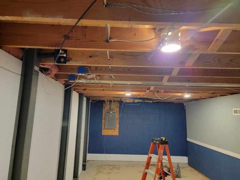 Lighting Installation & Repair