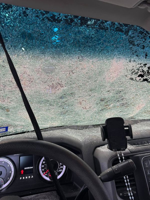 windshield cracks