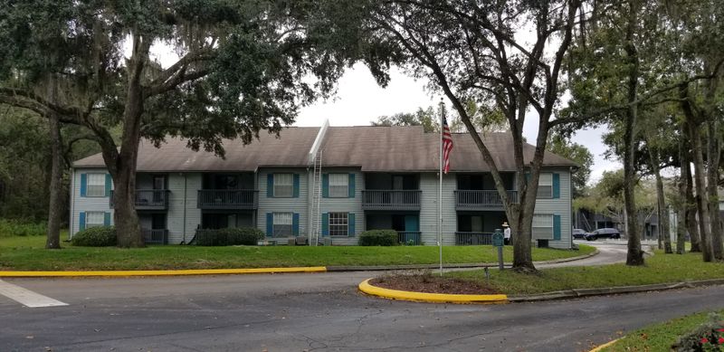 Multifamily Roof Cleaning
