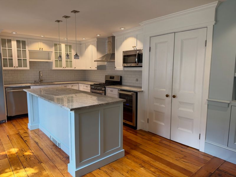 Kitchen and Cabinet Refinishing