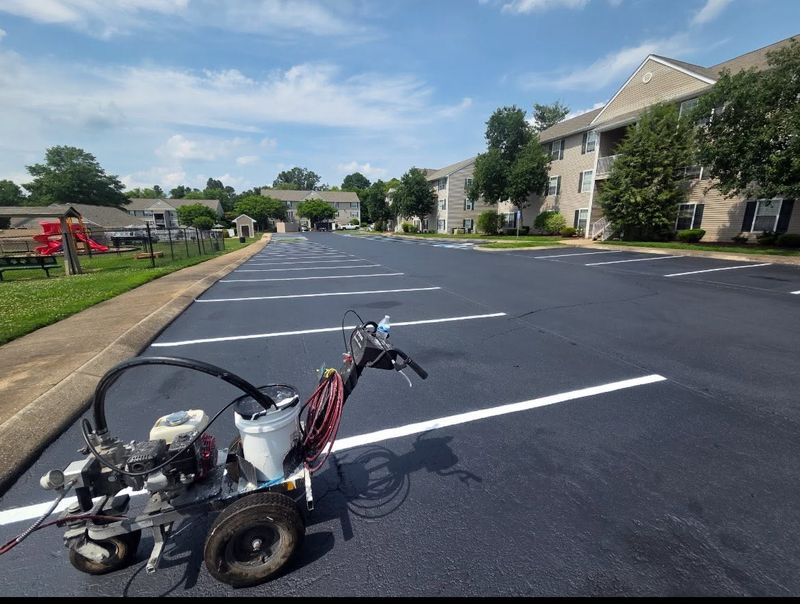 Revitalized Driveways: Expert Asphalt Sealing in Nashville
