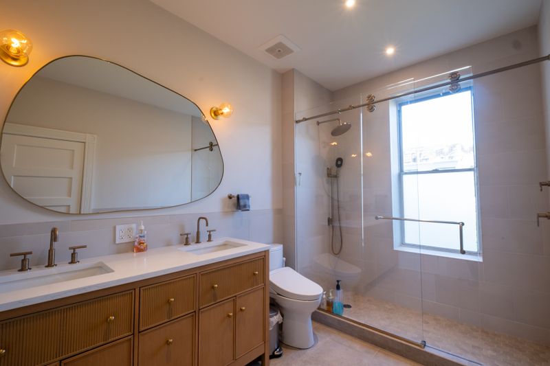 Bathroom Renovation gallery