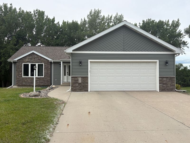 Exterior Stone Veneer
