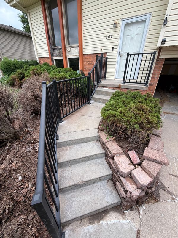 Rusted Front Entry Railing Replaced With Westbury Aluminum