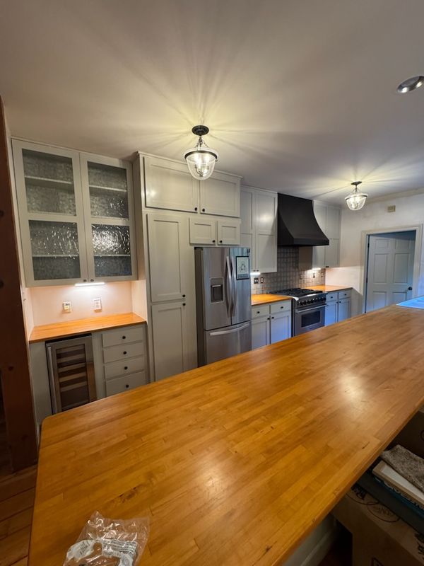 Cabinets 