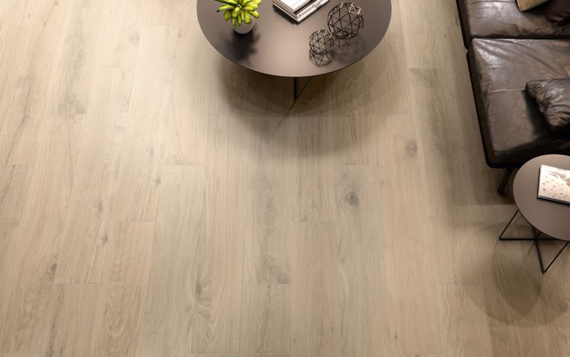Woodlook porcelain tile 