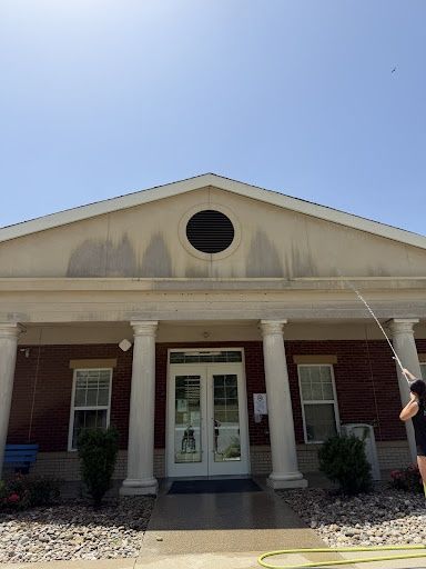 Commercial Pressure Washing