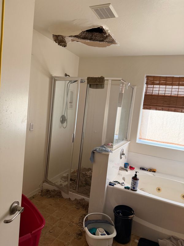 Seamless Ceiling Restoration: Transforming Bathroom Spaces with Expert Drywall Repairs