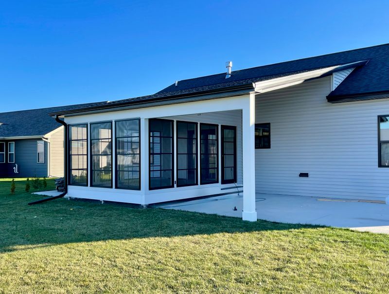 Porch Cover Building