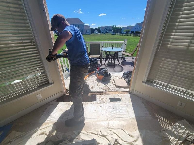 Laxs dr - windows, siding 