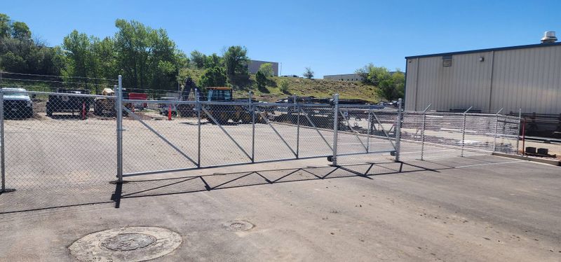 Commercial Fencing