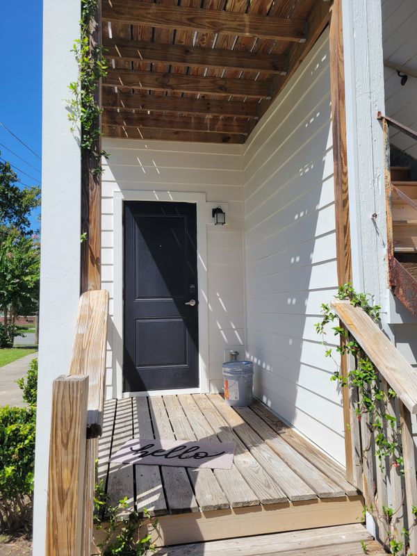 Front doors re-stain 