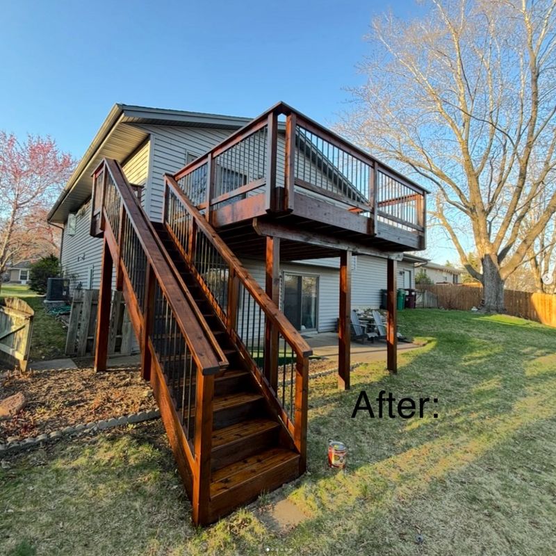 Deck Staining & Painting