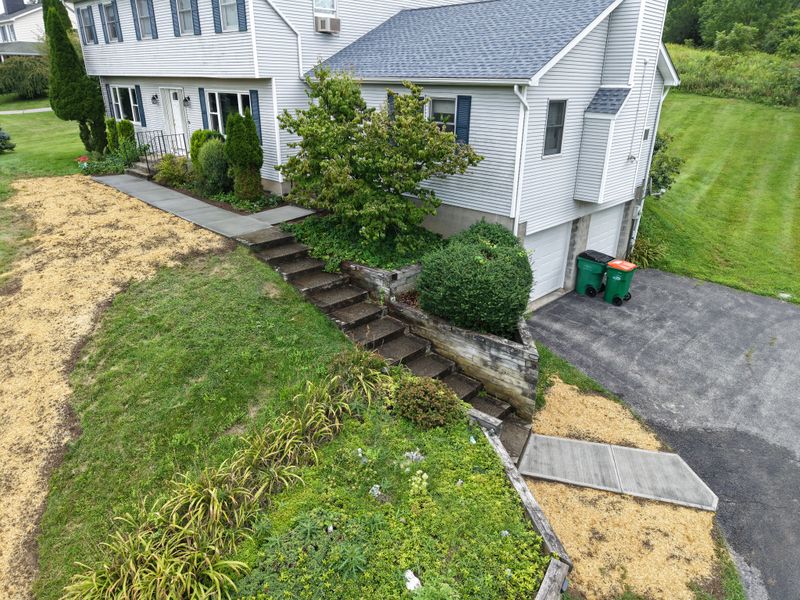 Landscape Steps & Stepping Stones