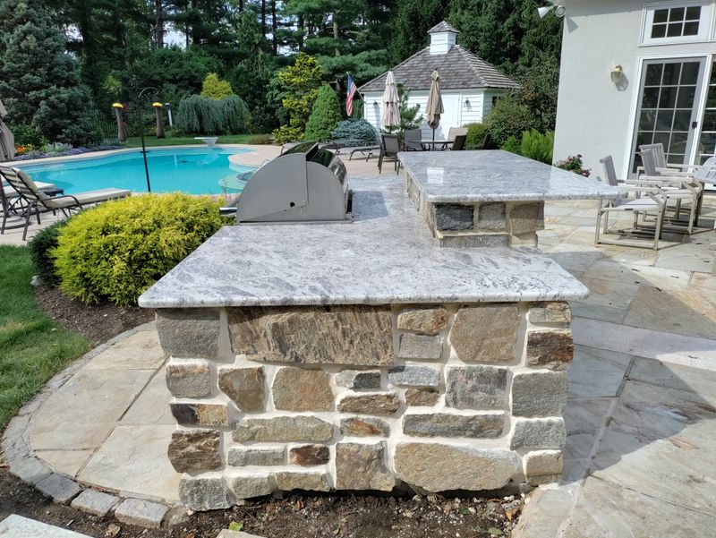 Stone work/stone veneer 