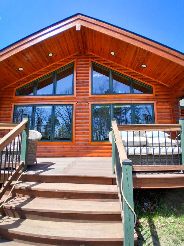 Log Home Refinishing