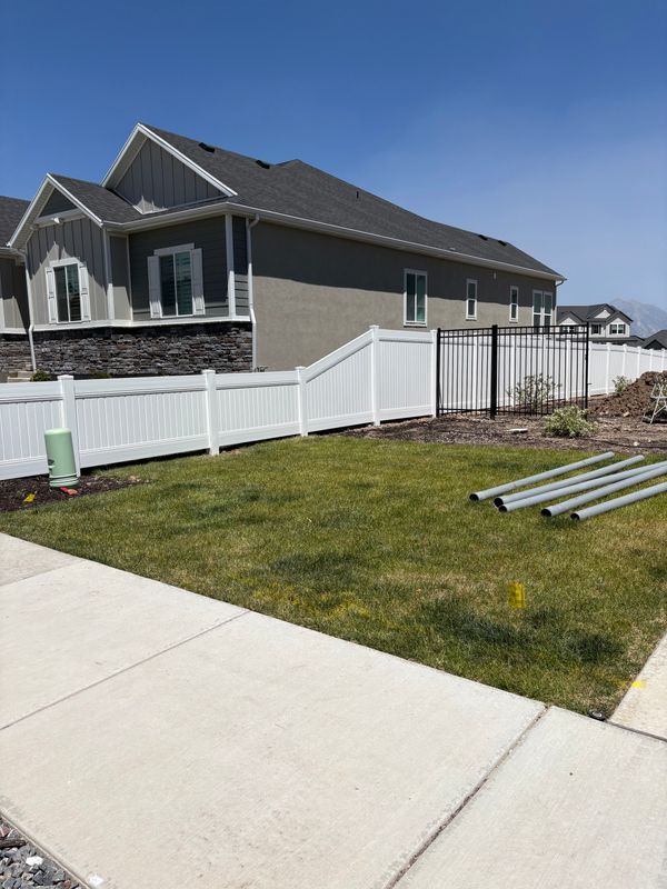 Vinyl Fencing