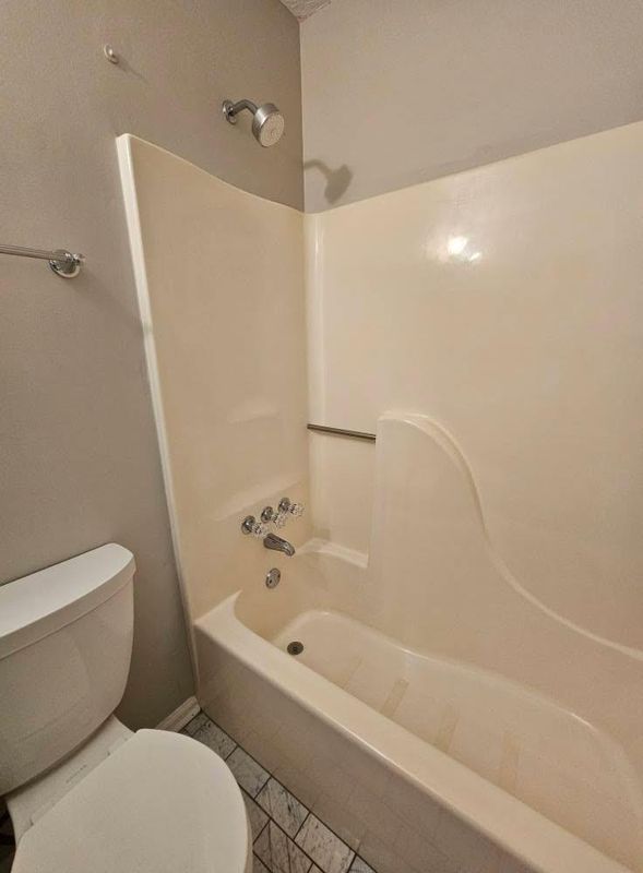 Shower Unit Refinishing