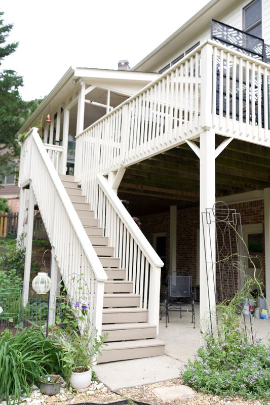 Deck Staining & Painting
