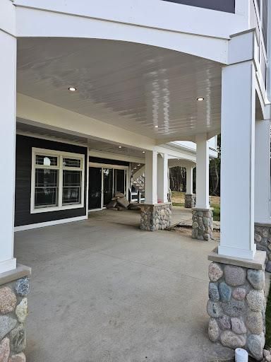 Decks, Patios & Porticos