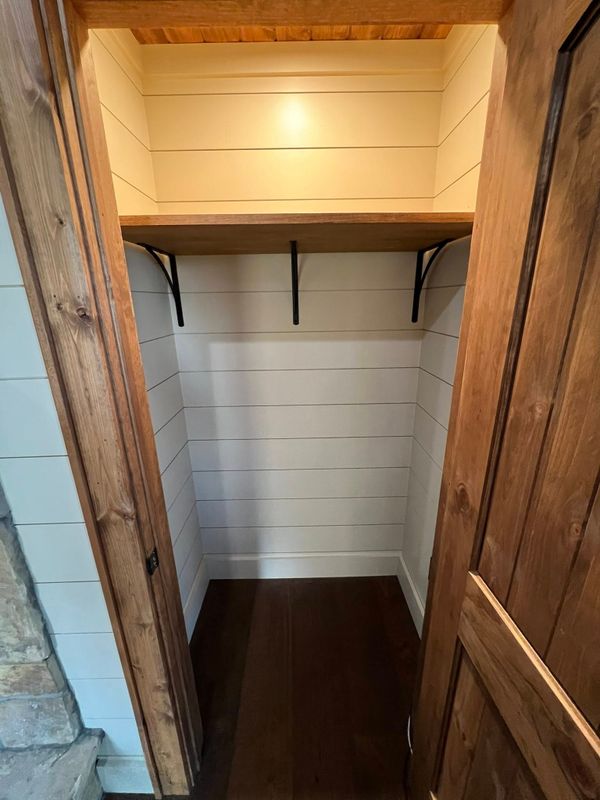 Rustic Beams & Wood Slabs