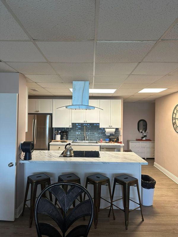 Kitchen and Cabinet Refinishing