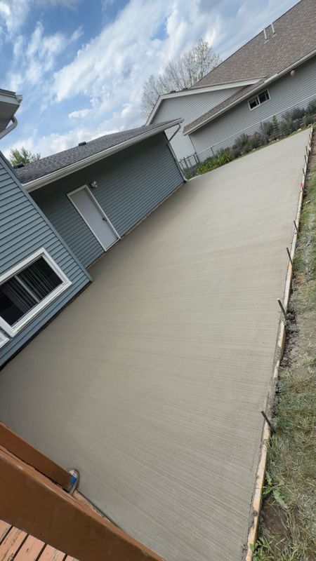 Concrete Patios & Aprons