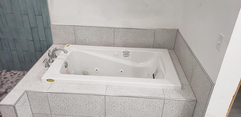 Bathroom Tiling gallery