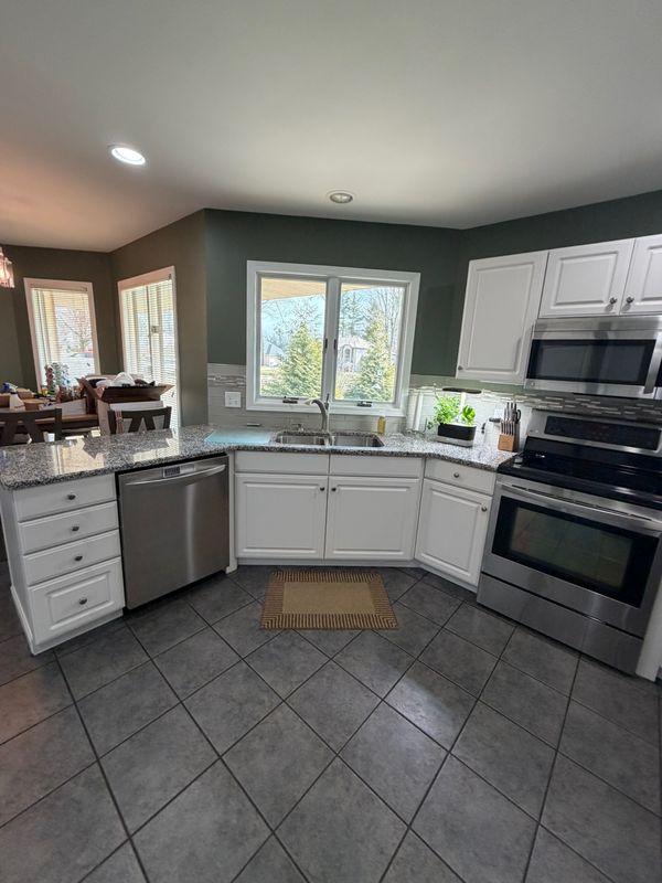 Kitchen and Cabinet Refinishing