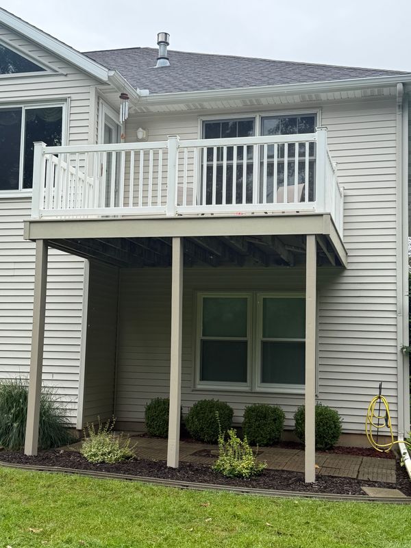 Melton Deck
