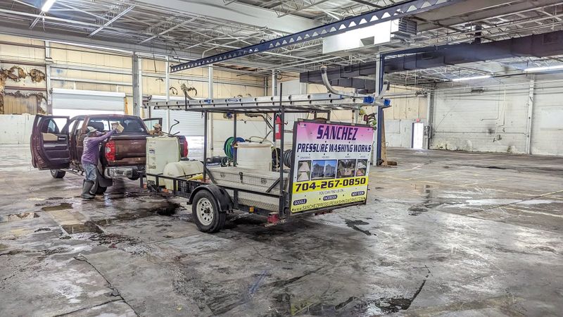 Commercial Pressure Washing