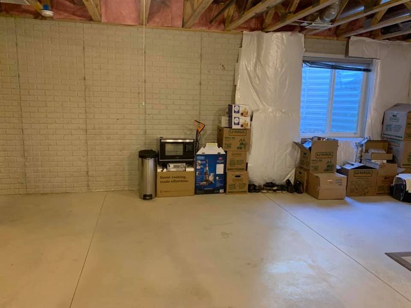 Move In / Move Out Cleaning