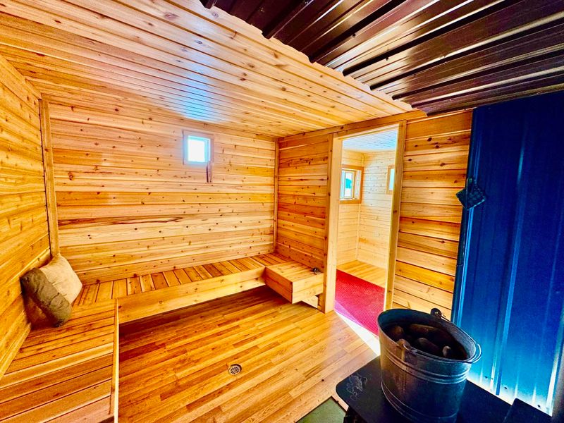 Sauna & Pool Houses