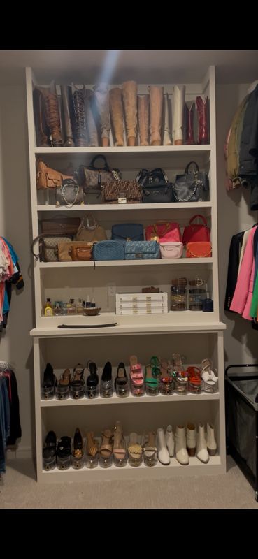 Closets & Wardrobes