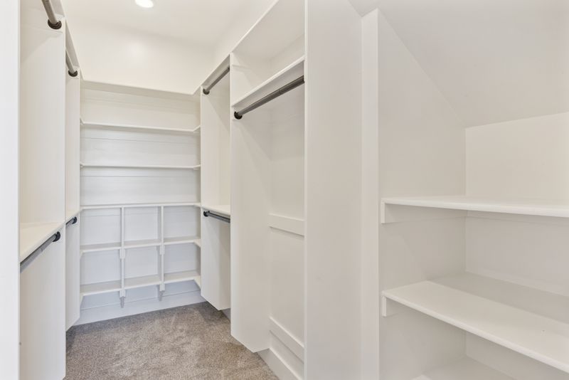 547 Kelli Way