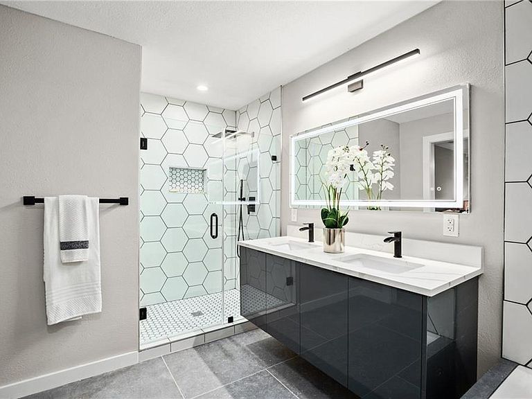 Kitchen & Bathroom Remodeling