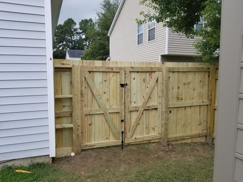 Summerville Sanctuary: Transforming Outdoor Spaces with Expert Privacy Fencing by GVL Renovations