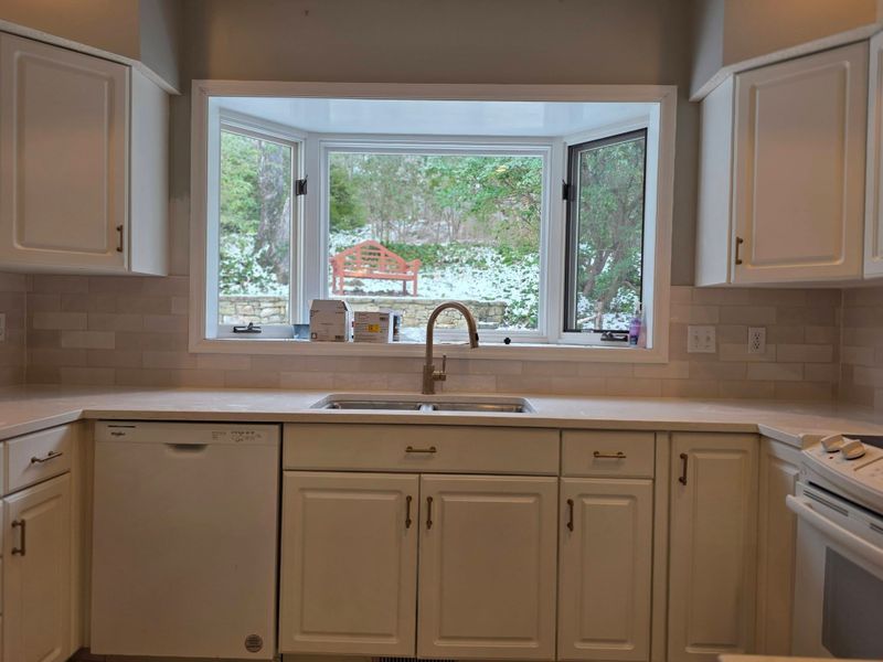 Kitchen and Cabinet Refinishing