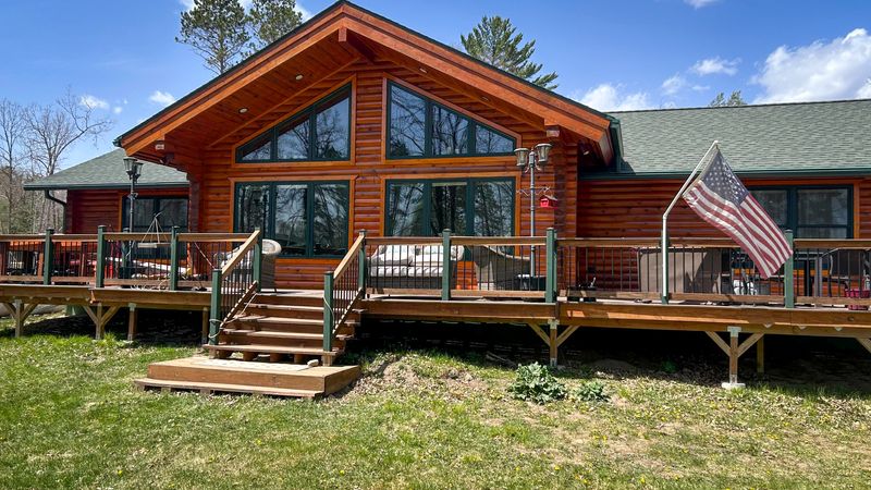 Log Home Refinishing