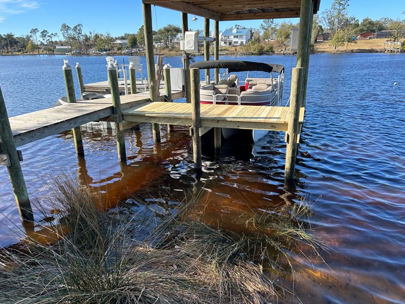Docks