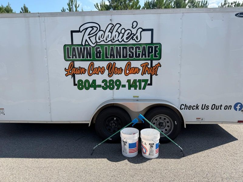 Commercial Parking Lot Clean Up Service