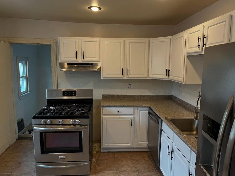 Kitchen and Cabinet Refinishing