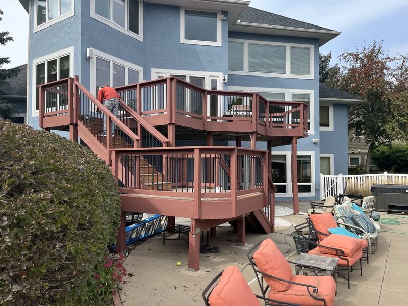 Deck Painting & Staining