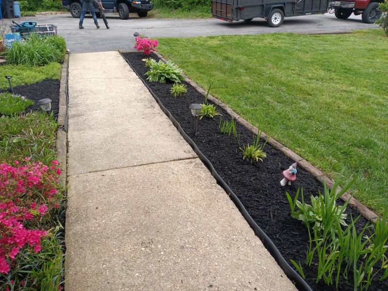 Landscape Design/Mulching