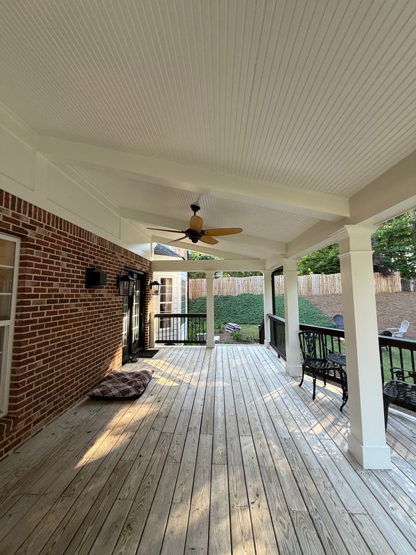 Deck & Fence Staining