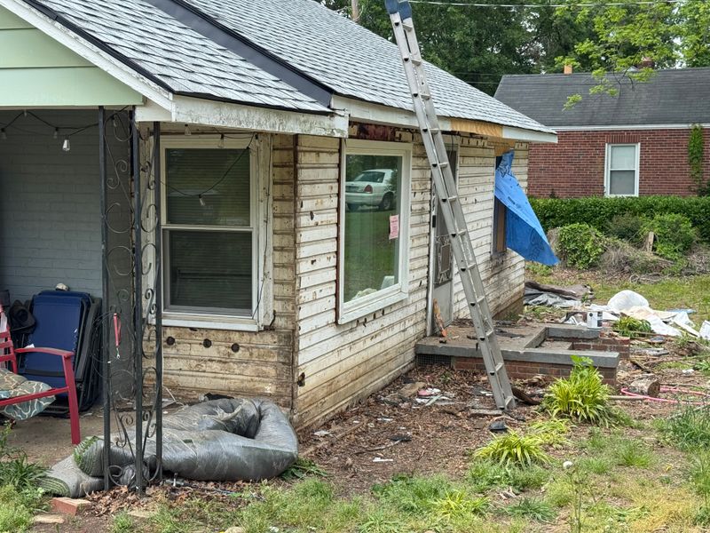 Siding and Gutter Installation