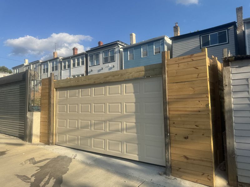 Freestanding Alleyway Garage Doors